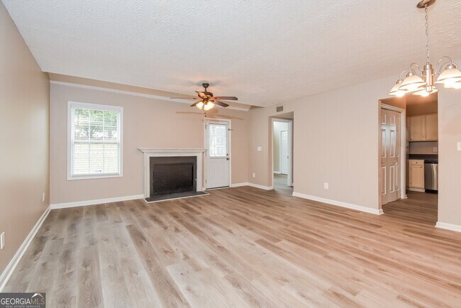 Foto del edificio - 563 Caloosa Cove SW