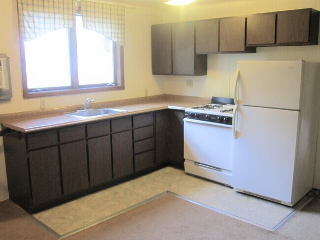 Foto del edificio - 2421 Beechwood Blvd