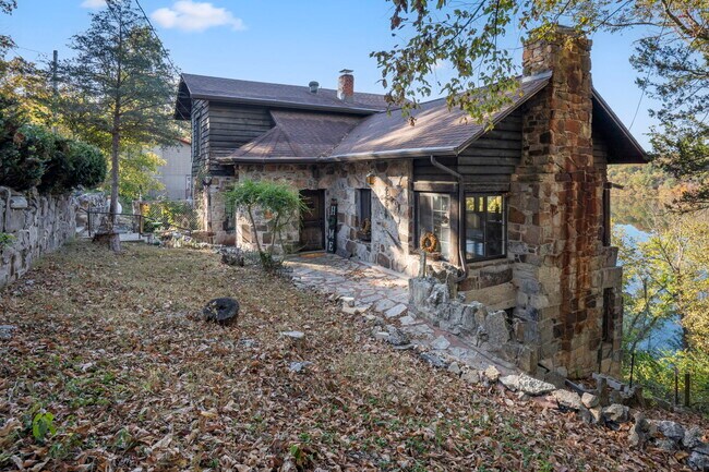 Foto del edificio - 196 Lakeside Way