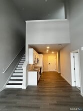 Building Photo - 467 West Ave