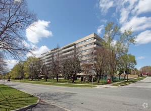 Building Photo - York Mills Towers