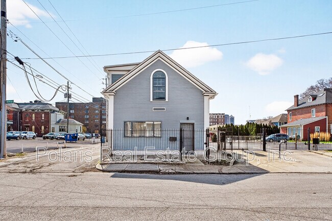 Foto del edificio - 145 E 14th St