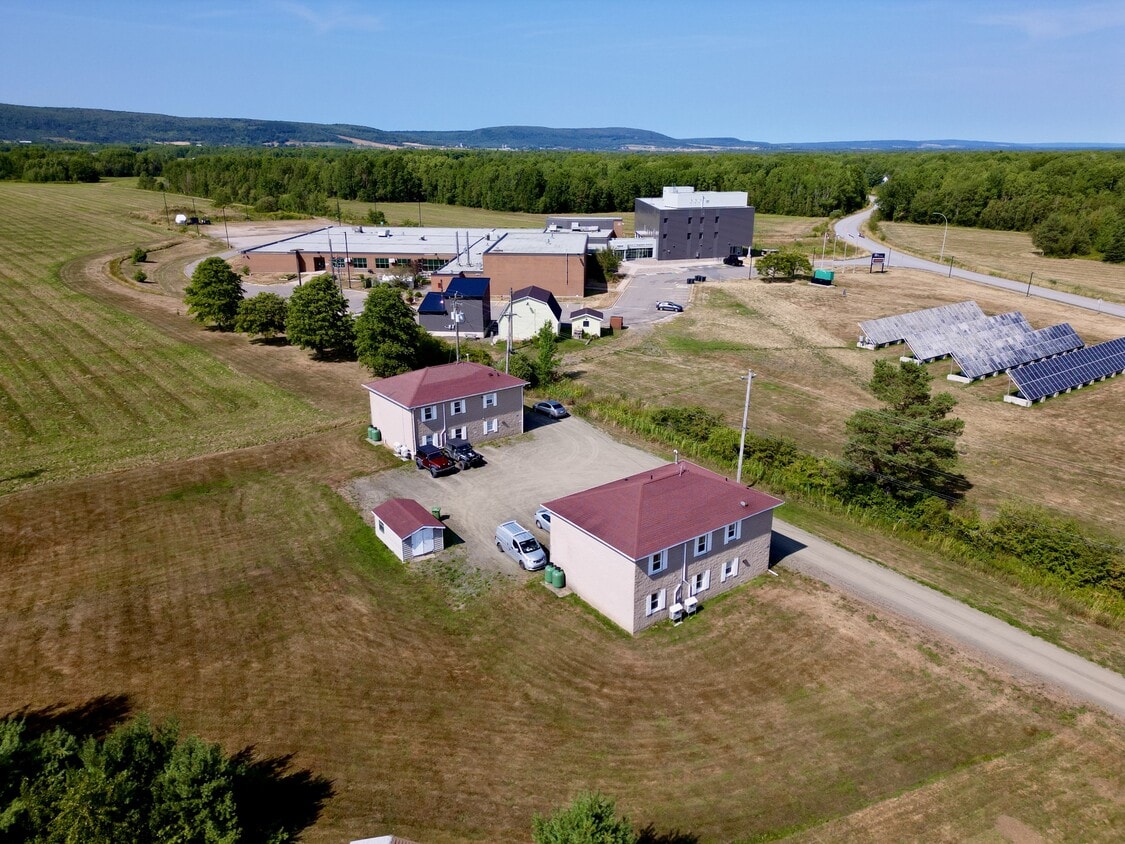 Photo du bâtiment - 621 Main St
