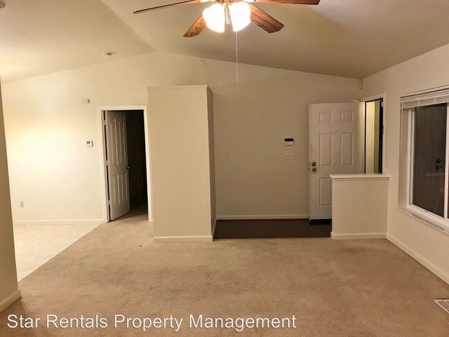 Building Photo - 2 br, 2 bath House - 639 KLAMATH
