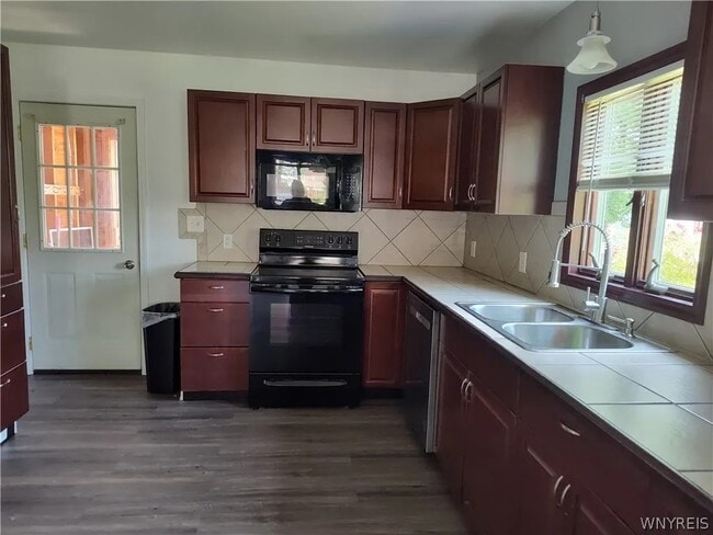 Foto del edificio - 3669 5th St