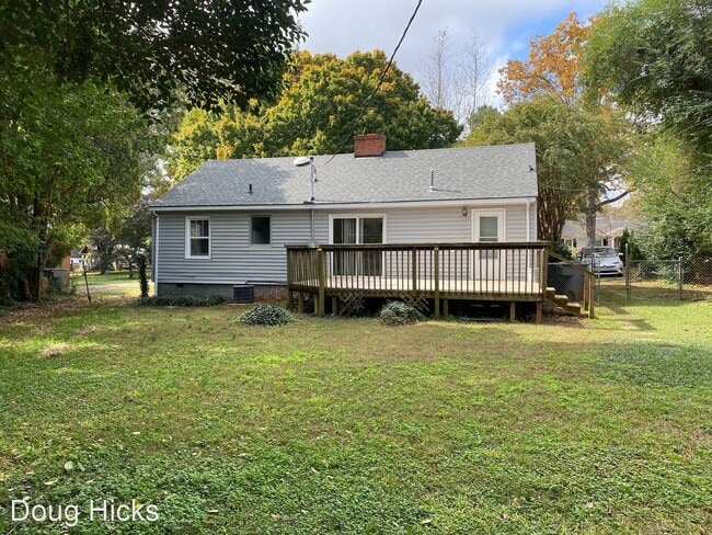 Building Photo - 2 br, 1 bath House - 739 Wriston Pl
