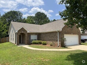 Building Photo - 134 Gardenside Dr