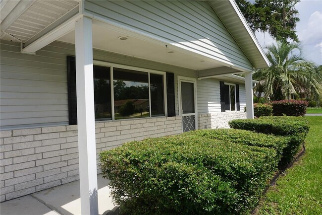 Building Photo - 10961 SW 84th Ave