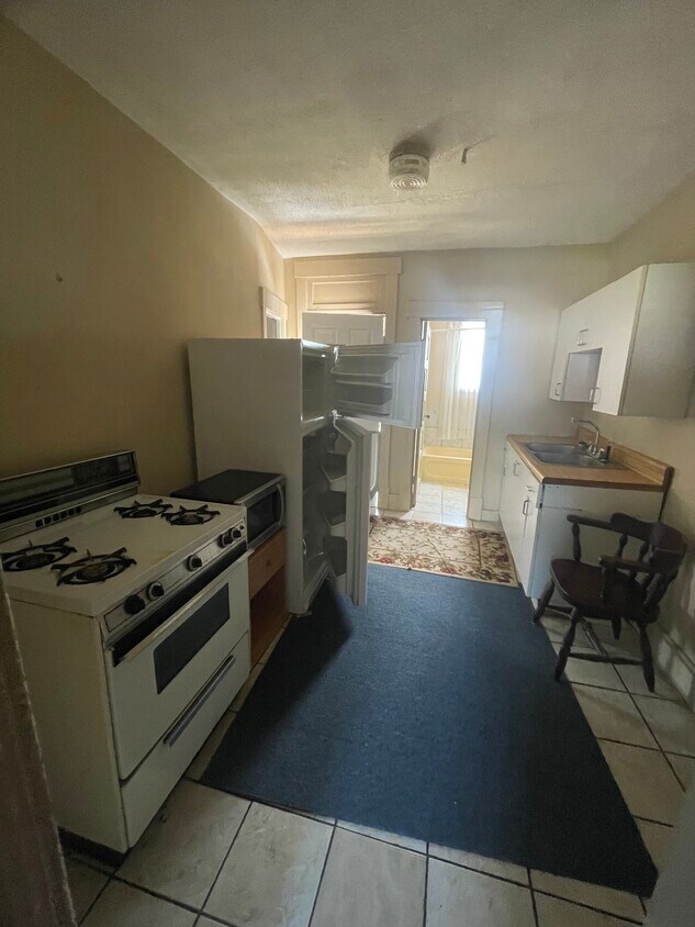 149 Market St Unit 149B, Yorkville, OH 43971 Apartments in Yorkville