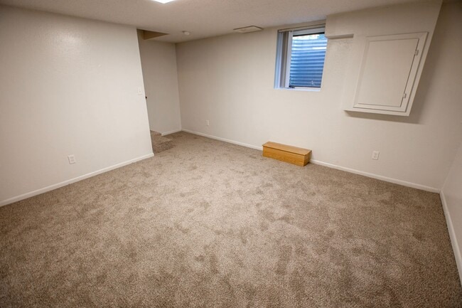 Interior Photo - Windom Gables