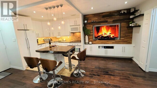 Photo du bâtiment - 16 Elgin St