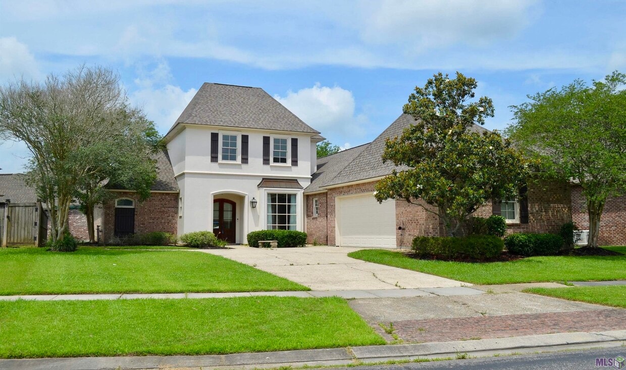 14315 Lake Path Dr, Prairieville, LA 70769 House Rental in Prairieville, LA