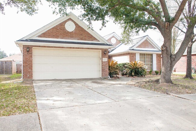 Foto del edificio - 6223 Newbury Dr