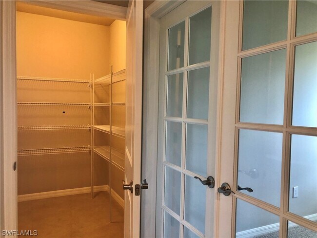 Foto del edificio - 18524 Cronin Sand Ln