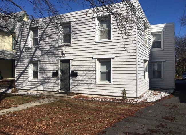 Building Photo - 420 Cinnaminson Ave