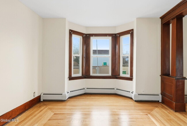 Building Photo - 16 Berkley Ave