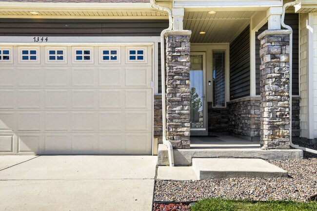 Building Photo - 7344 Mountain Spruce Dr