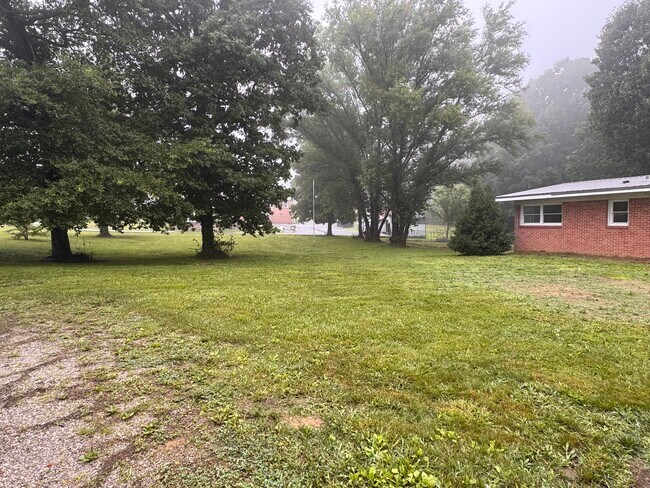 Foto del edificio - 6555 Crossville Hwy
