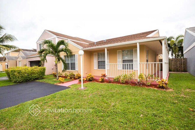 Building Photo - 22250 SW 101 Avenue Rd