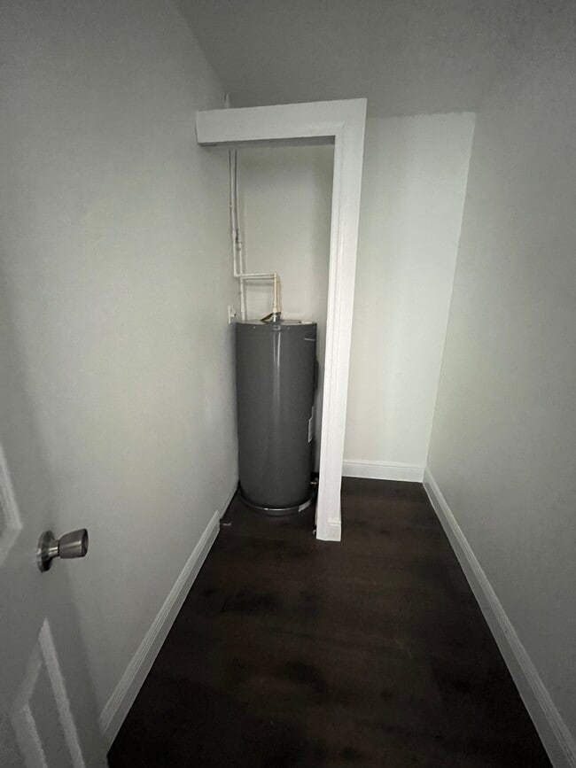 Foto del edificio - 2621 Kelly Ln
