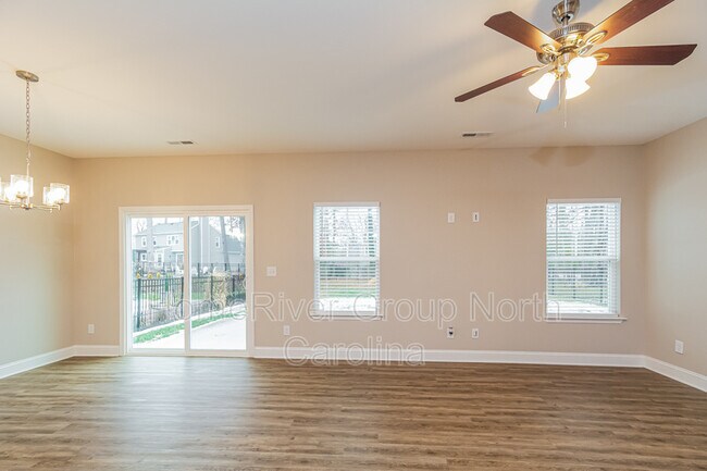 Building Photo - 3513 Crimson Wood Dr