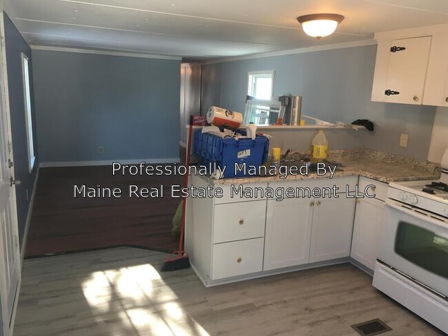 Building Photo - 52 Pheasant Hill Trailer Park