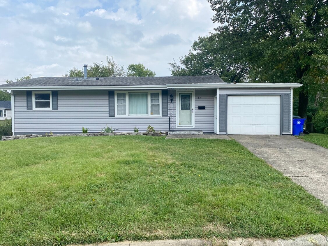 52 Glenview Ct, Decatur, IL 62521 House Rental in Decatur, IL