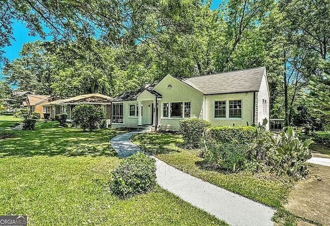 Foto del edificio - 1256 Fayetteville Rd SE