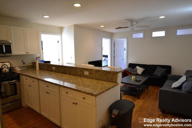 Photo - 62 Egmont St Apartment