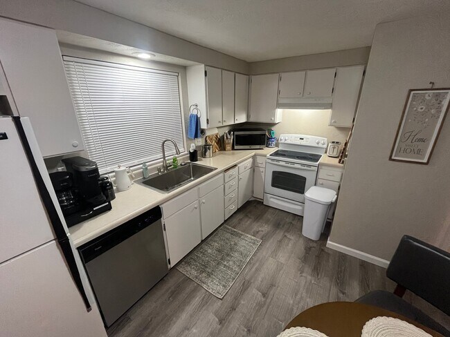 Foto del edificio - 520 N 38th Pl