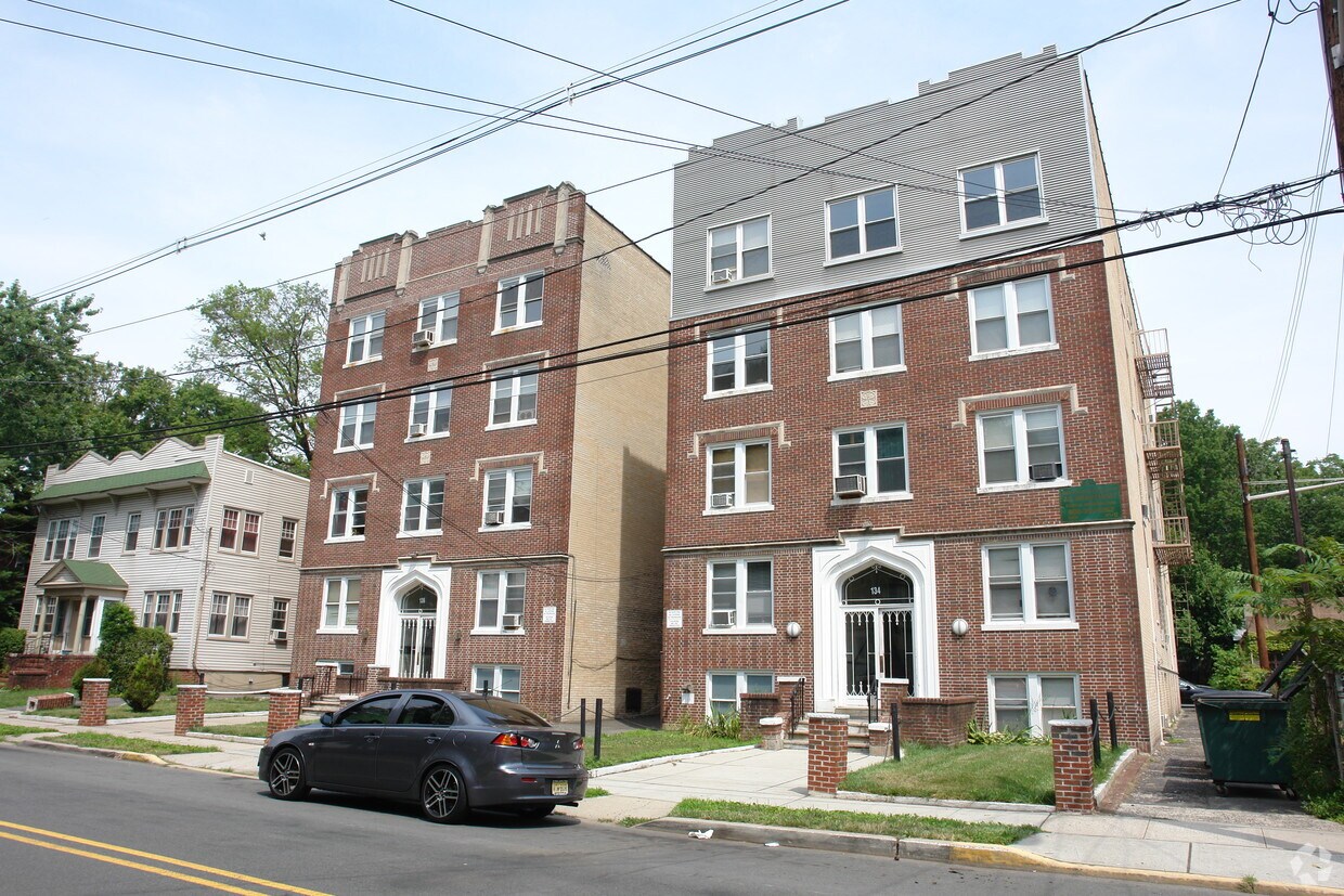 134136 W 3rd Ave, Roselle, NJ 07203 Apartments in Roselle, NJ