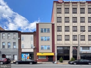 Building Photo - 1231 Vine St