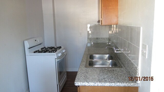 Foto del edificio - 606 Occidental N Blvd