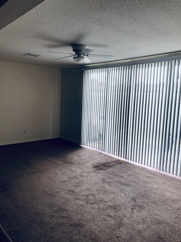 Building Photo - 115 Orchid Dr