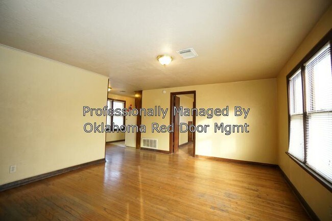 Foto del edificio - 2415 N Harvey Ave