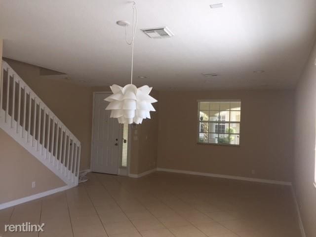 Foto principal - 3 br, 2.5 bath Townhome - 4809 N Wickham C...