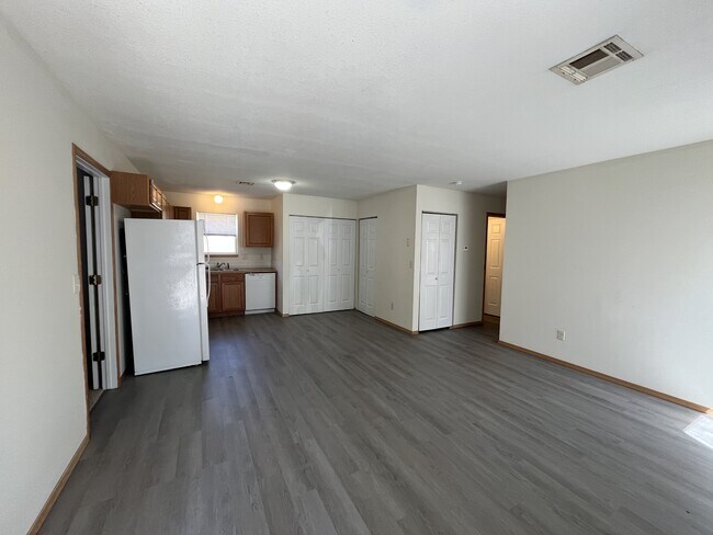 Foto del edificio - 2949 W Elm St