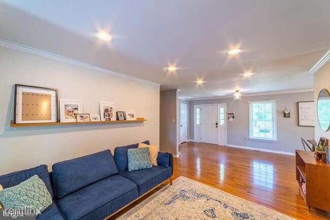 Building Photo - 3 br, 2 bath House - 218 Whitsons Run