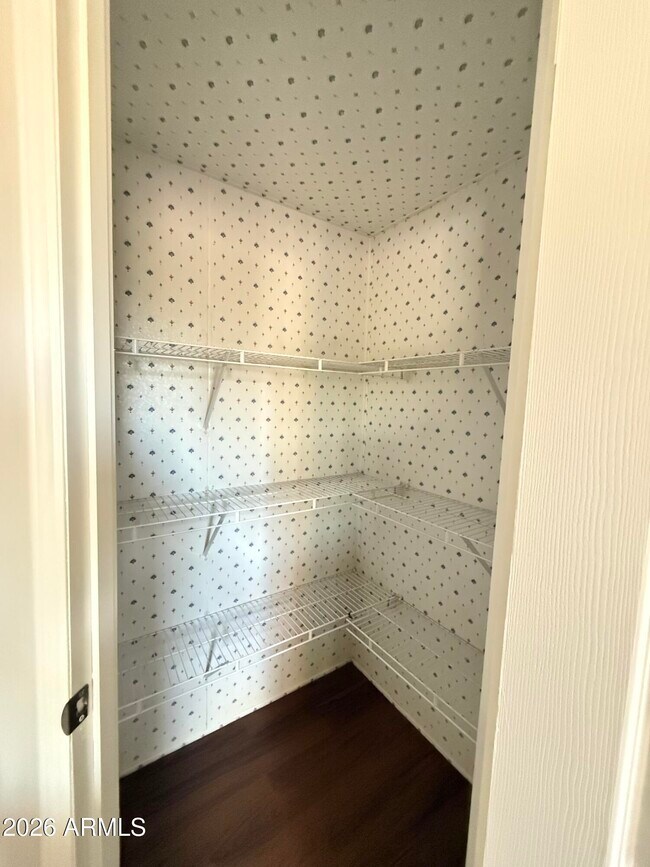 Foto del edificio - 11008 W Southern Ave