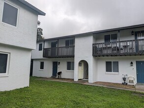 Building Photo - 3754 Lora St