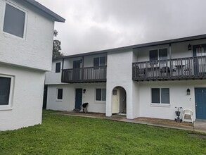 Building Photo - 3754 Lora St