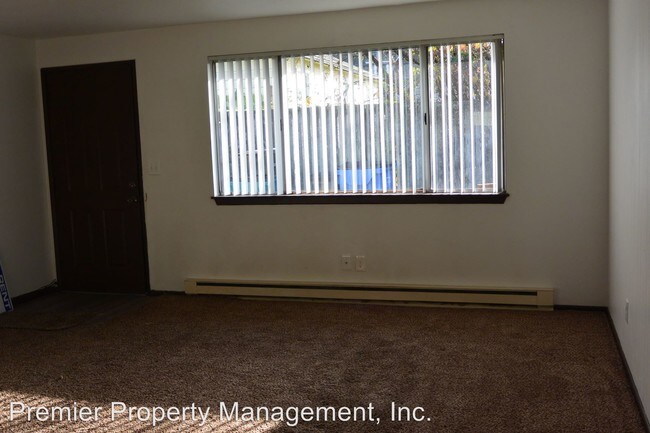 Building Photo - 3004 Fairmount Ave