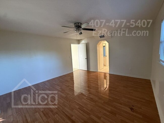 Photo - 6240 Bolling Dr House