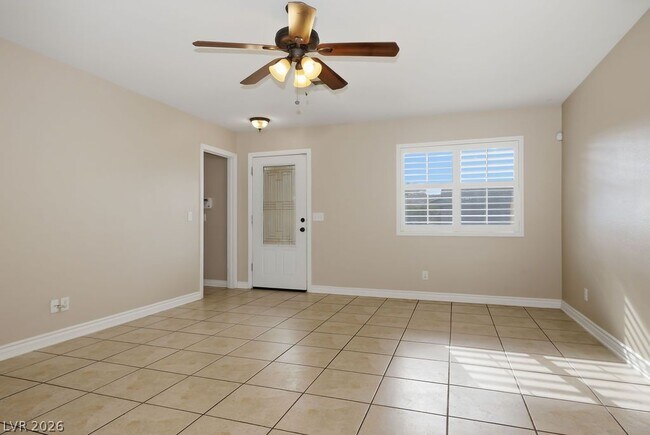 Foto del edificio - 6924 Rosinwood St