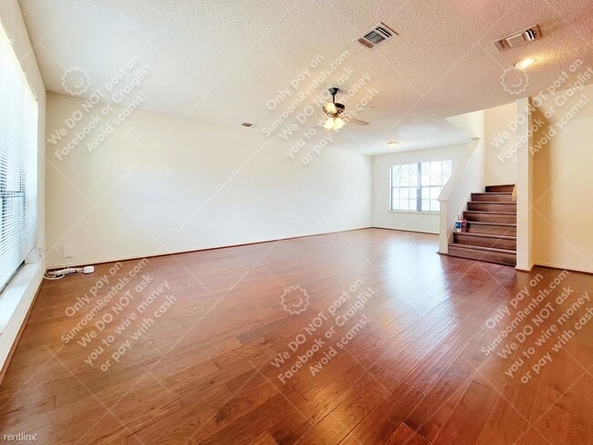 Foto del edificio - 4 br, 2 bath House - 4202 Knollbluff St