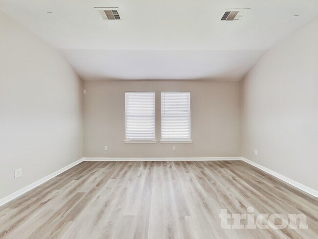 Building Photo - 23303 Crosscut Pass Dr