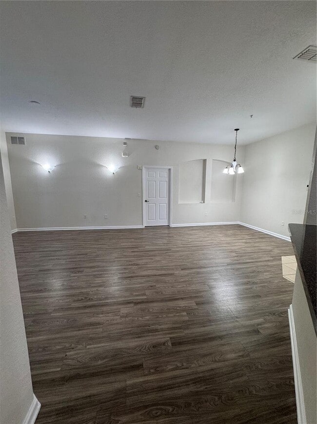 Foto del edificio - 3001 Greystone Loop