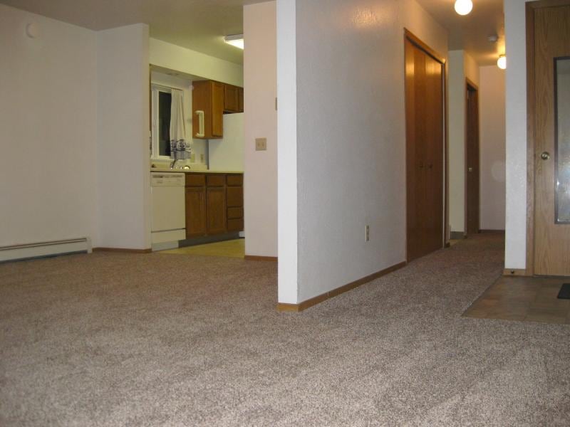 Primary Photo - 206 N Gill St