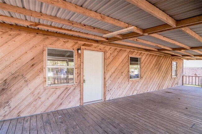 Foto del edificio - 299 Pine Harbor Dr