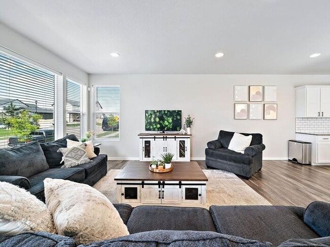 Foto del edificio - Gorgeous 3 Bed 2.5 Bath in Northeast Ft. C...